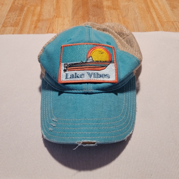 🏖EUC~ LAKE VIBES BASEBALL CAP - Picture 1 of 8